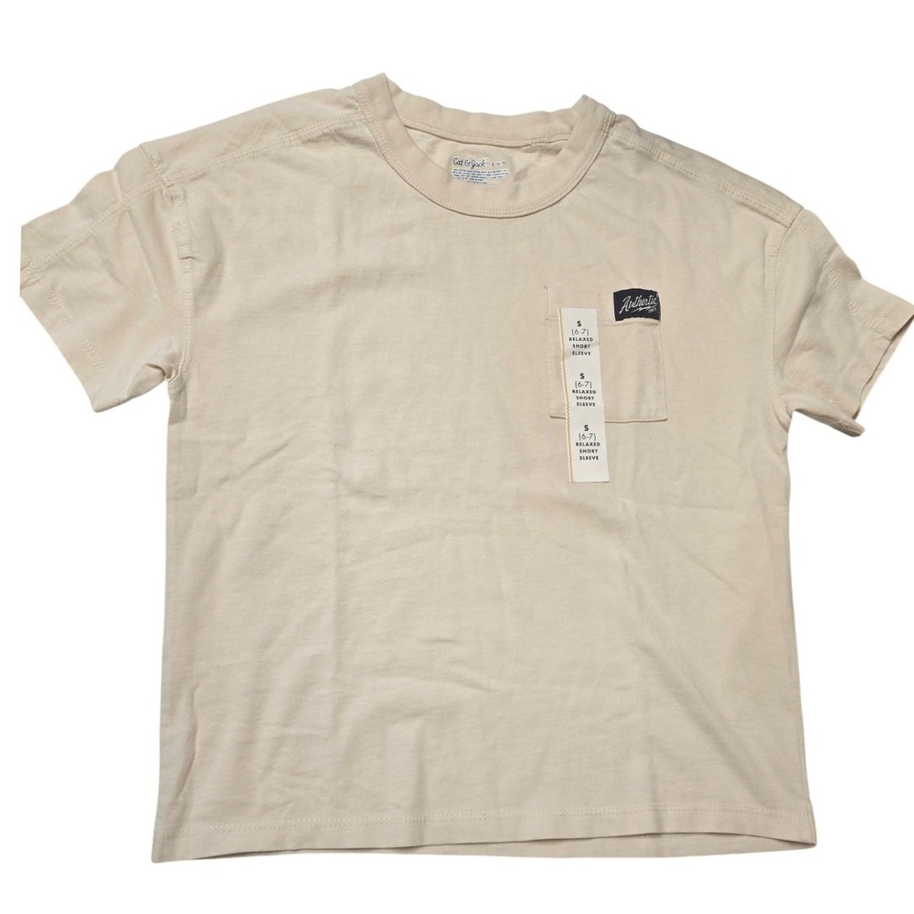 Cat & Jack Boys Relaxed Short Sleeve Pocket T-Shirt Cream Beige Size S 6-7 NWT